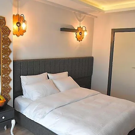Hotel Avcilar Garden 2*